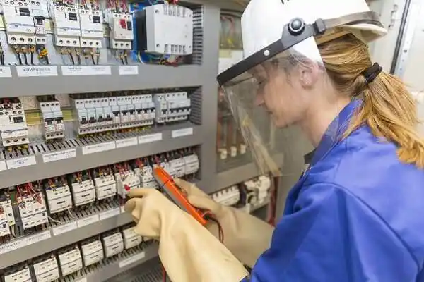 electrician Des Moines